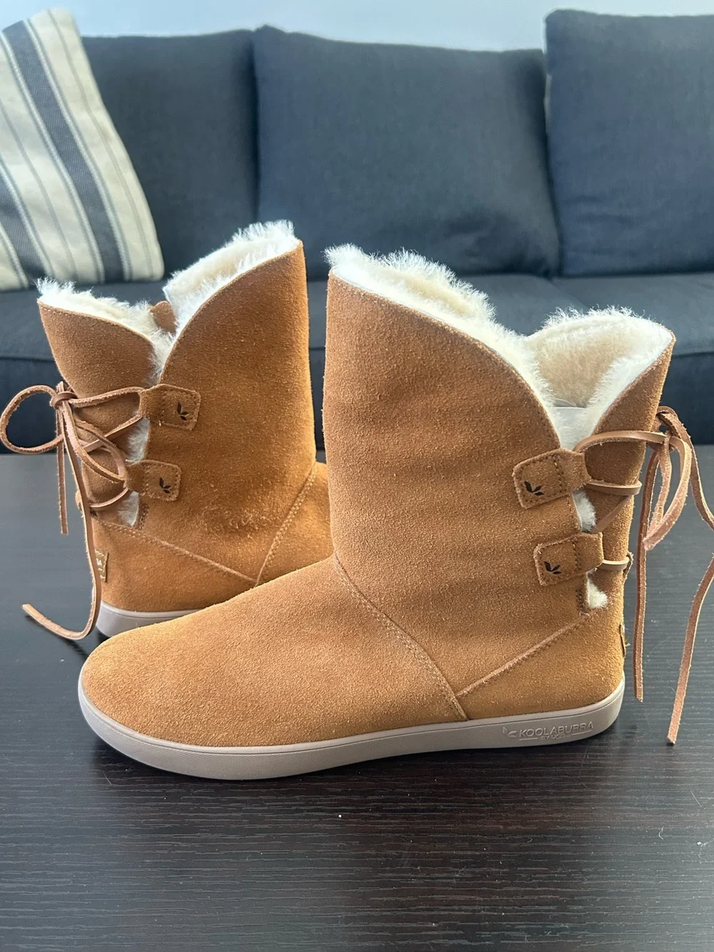 Kookaburra by Ugg shasi Suede Shearling-Lined Women's short Boots - Chestnut